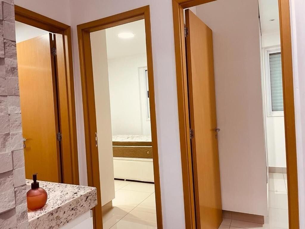 Апартаменты 2 Qts.| 4 Hosp. | Ao Lado Do Goiania Shopping Экстерьер фото